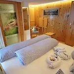 Biobauernhof Gehrnerhof Am Arlberg 아파트 와스