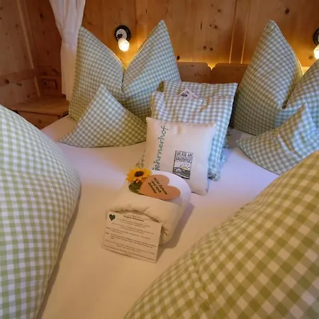 Biobauernhof Gehrnerhof Am Arlberg アパート